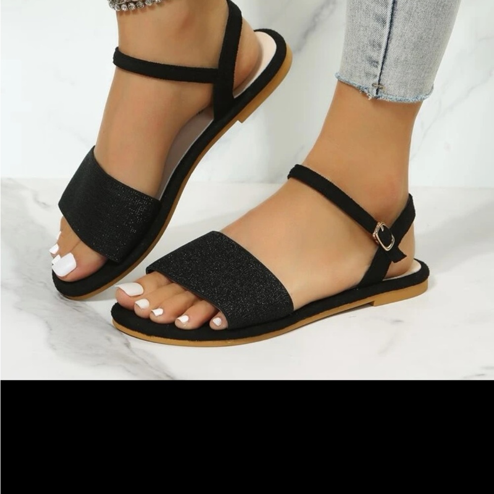 Women’s sandals